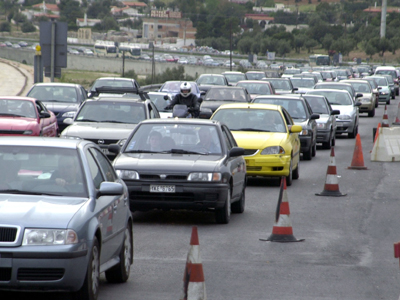 Κυκλοφοριακά προβλήματα στην Ε.Ο. Αθηνών-Κορίνθου